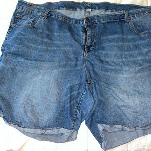 Old Navy Women’s Denim Shorts | Size 30 | Medium Wash Jean Shorts
